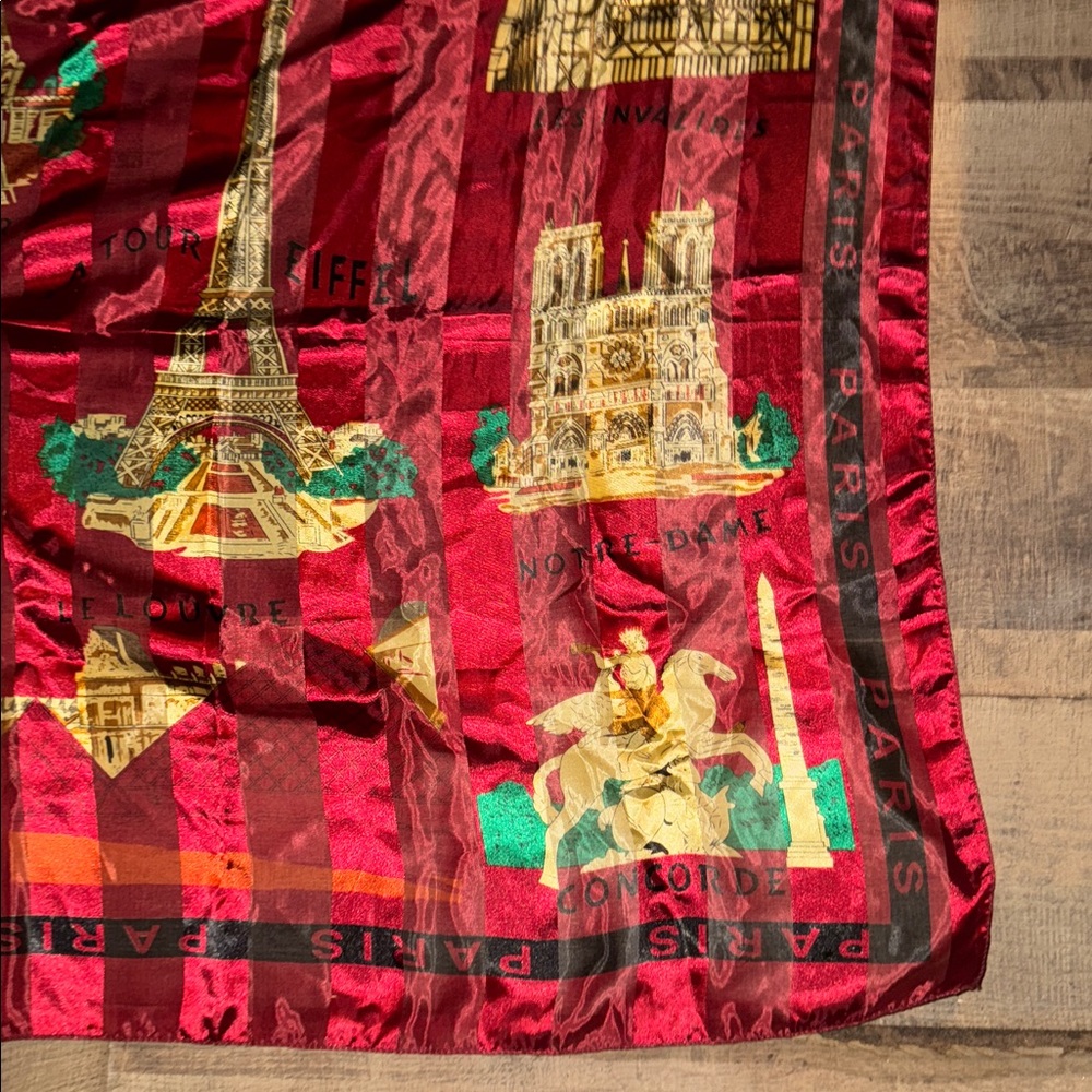 "Chic Vintage Paris Notre Dame Silk Scarf" - Picture 6 of 10